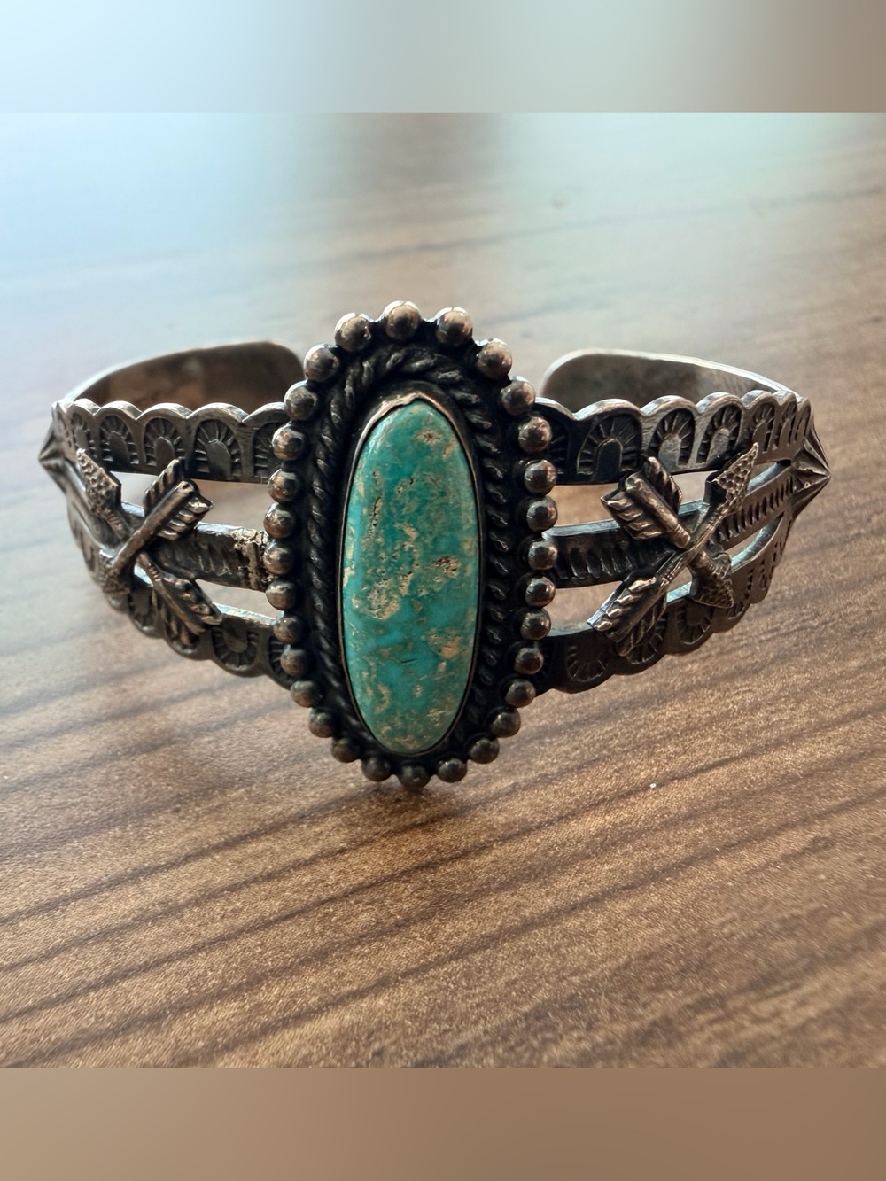 Navajo Sterling Silver Turquoise Oval Cuff Bracelet - Blue Green
